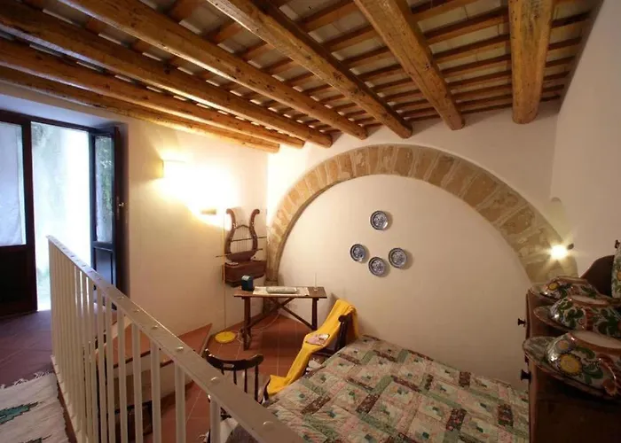 La Scaletta Di Erice Vetta